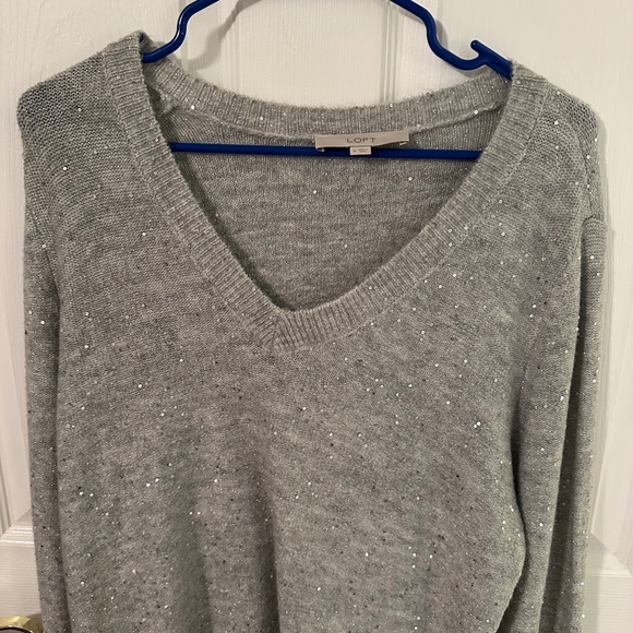 Ann Taylor Loft Silver Sequined Long Sleeve Sweater size medium - Picture 1 of 3